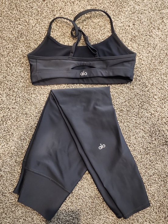 ALO Yoga Other - ALO Yoga Dark Gray Sports Bra and Leggings Set
